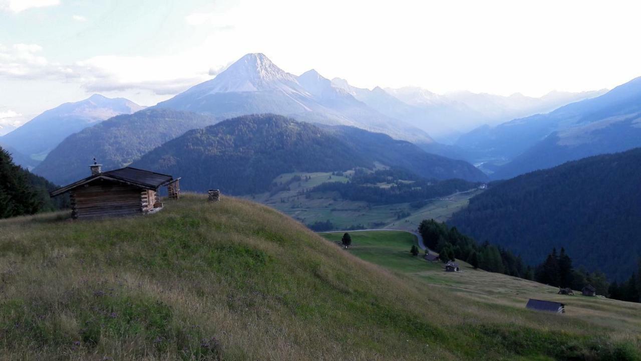 Apart Bergzeit Наудерс Екстериор снимка